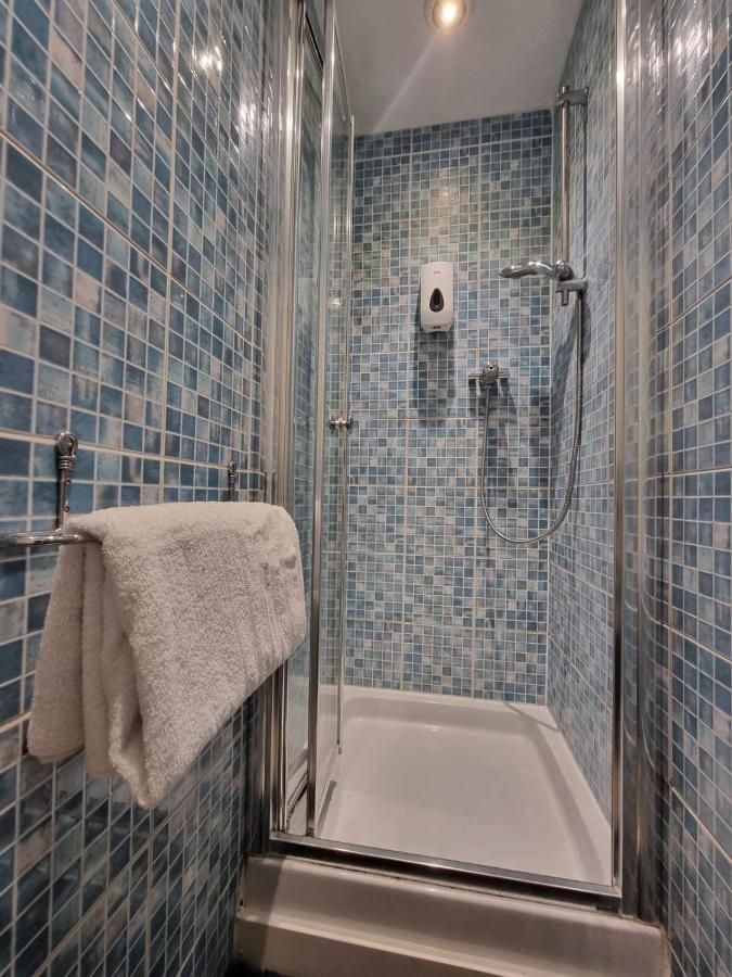 Private Rooms Μπαθ Εξωτερικό φωτογραφία